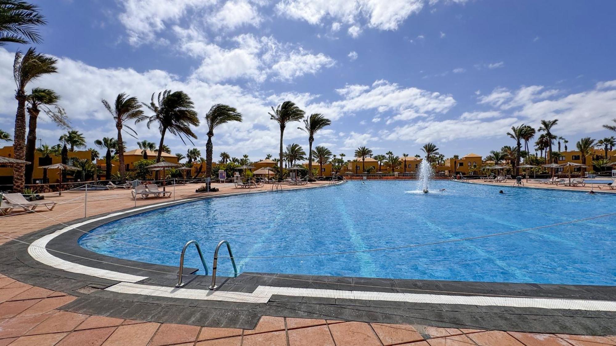 הוילה קורלחו Golden Dream, Swimming Pool And Parking מראה חיצוני תמונה